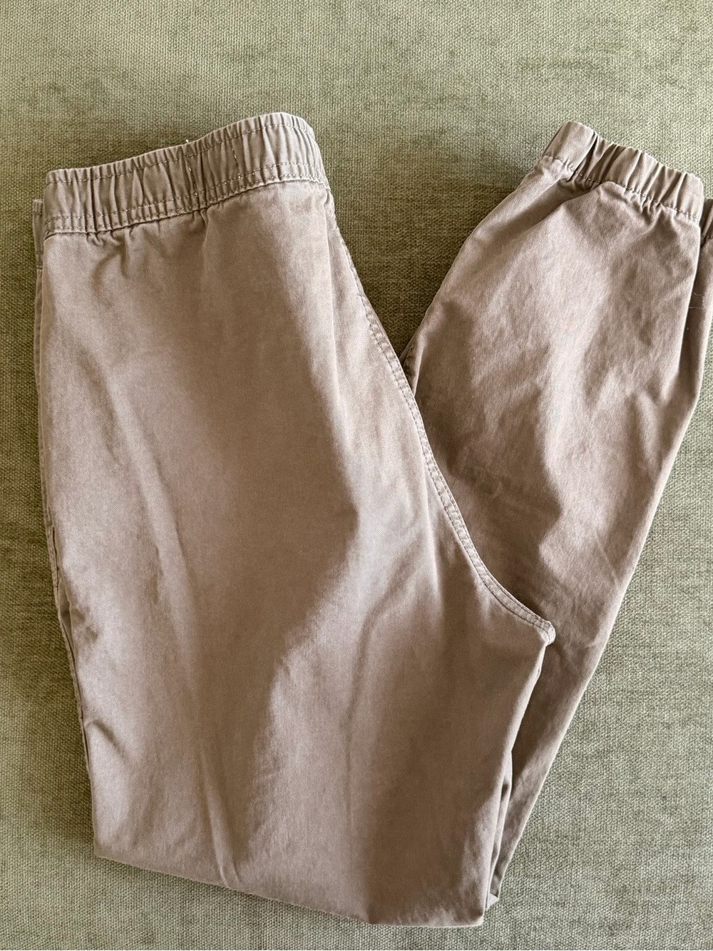 GAP Men's Jogger Pants in Taupe